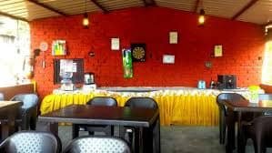 Shivadri Resort Café and Restaurant at the resort in Rishikesh
